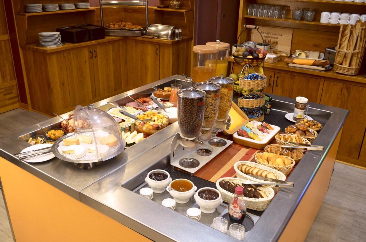 Fh Confort Hotel Orleans Co'Met Dış mekan fotoğraf